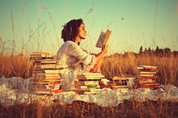 Plaisir de la lecture, j'adore lire, I love to read, bouquins, livres, nature, trouver les réponses, citations, bien-être, cadeau, offrir un livre, faire plaisir